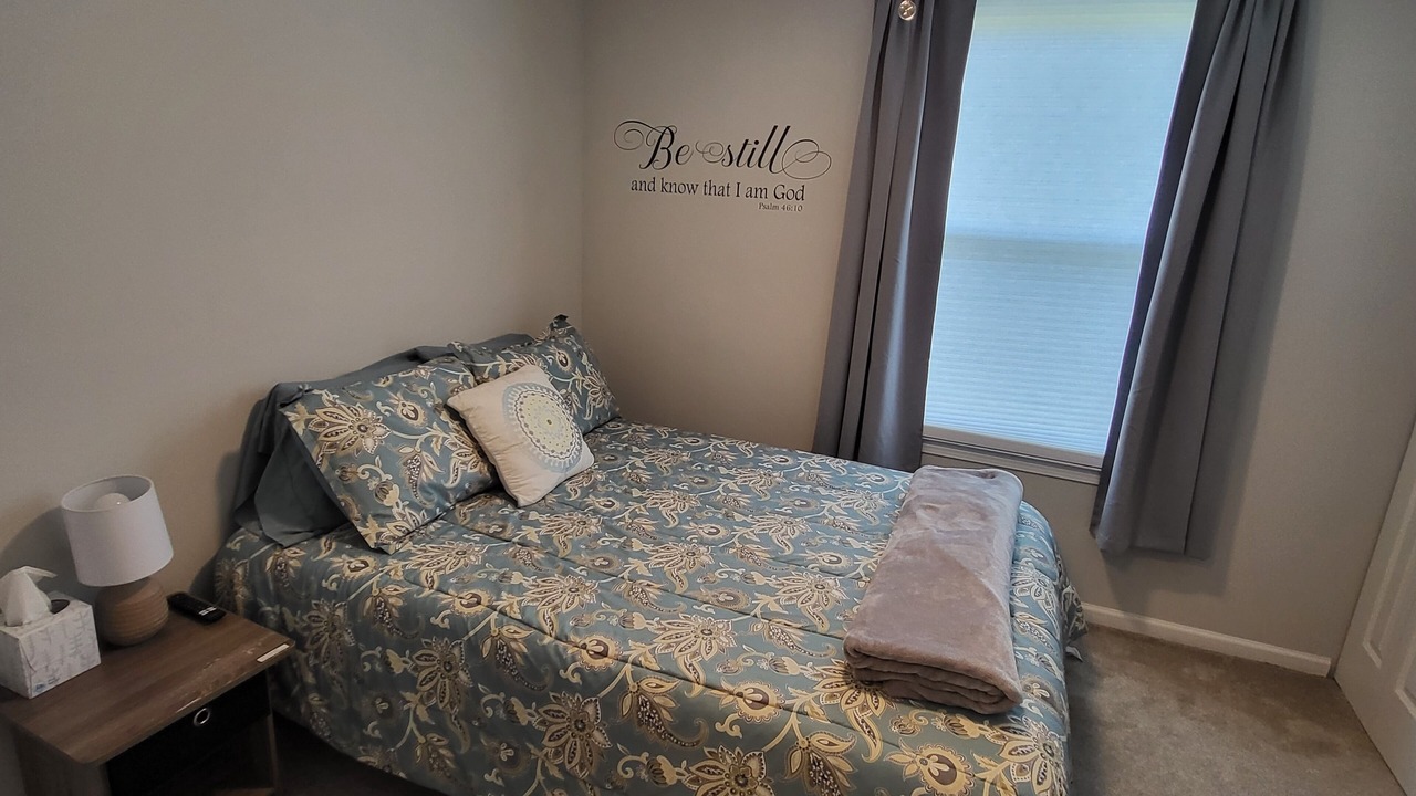 Photo of Bedroom in Calverton