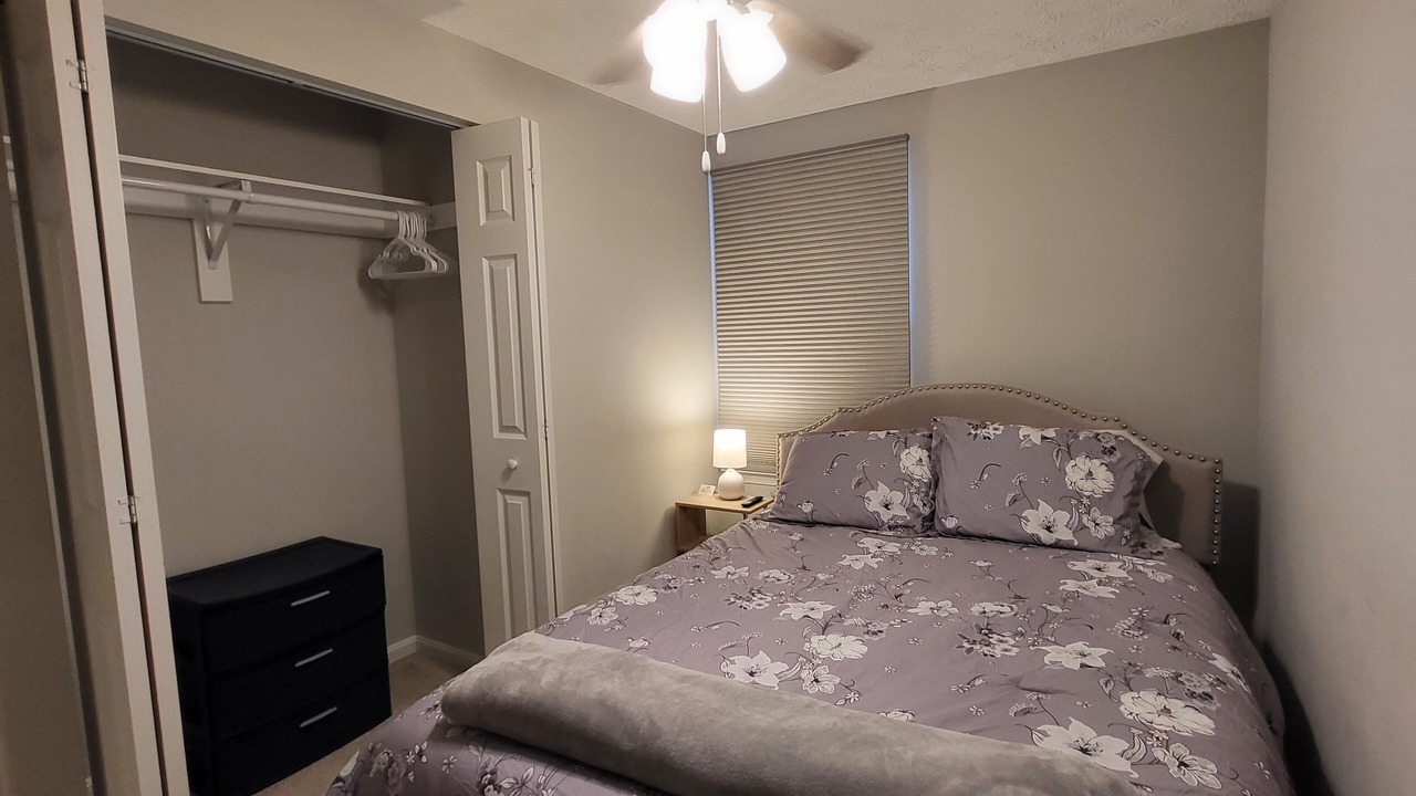 Photo of Bedroom in Calverton