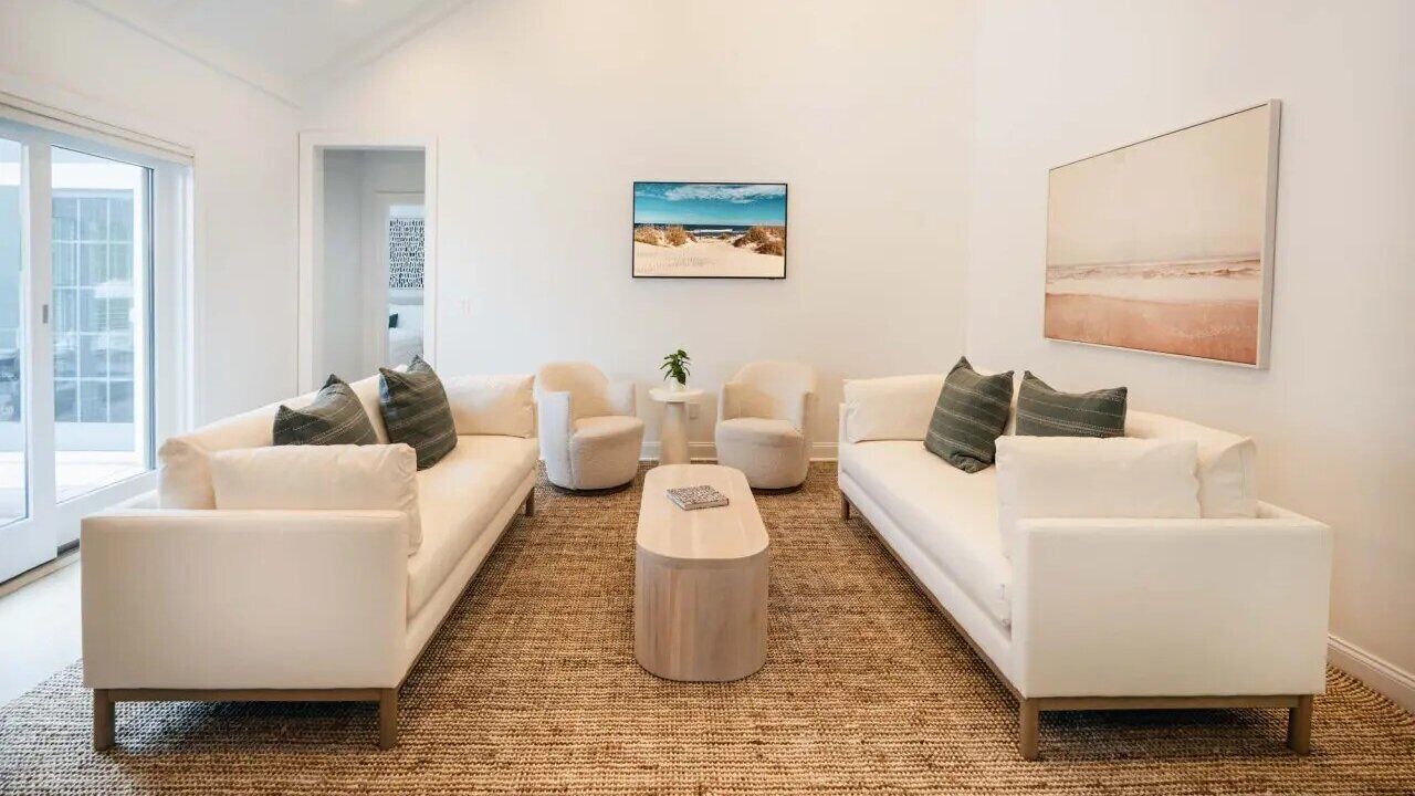 Photo of Livingroom in Northwest Harbor