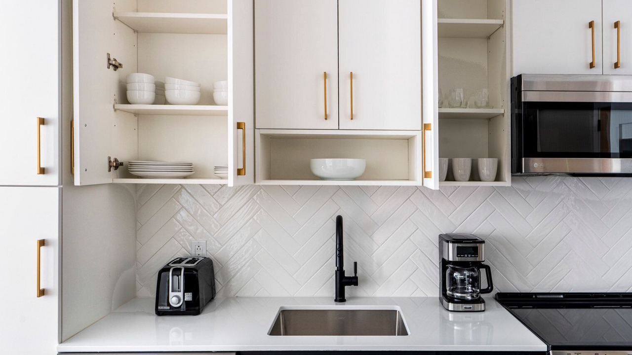 Photo of Kitchen in Woodmont Triangle