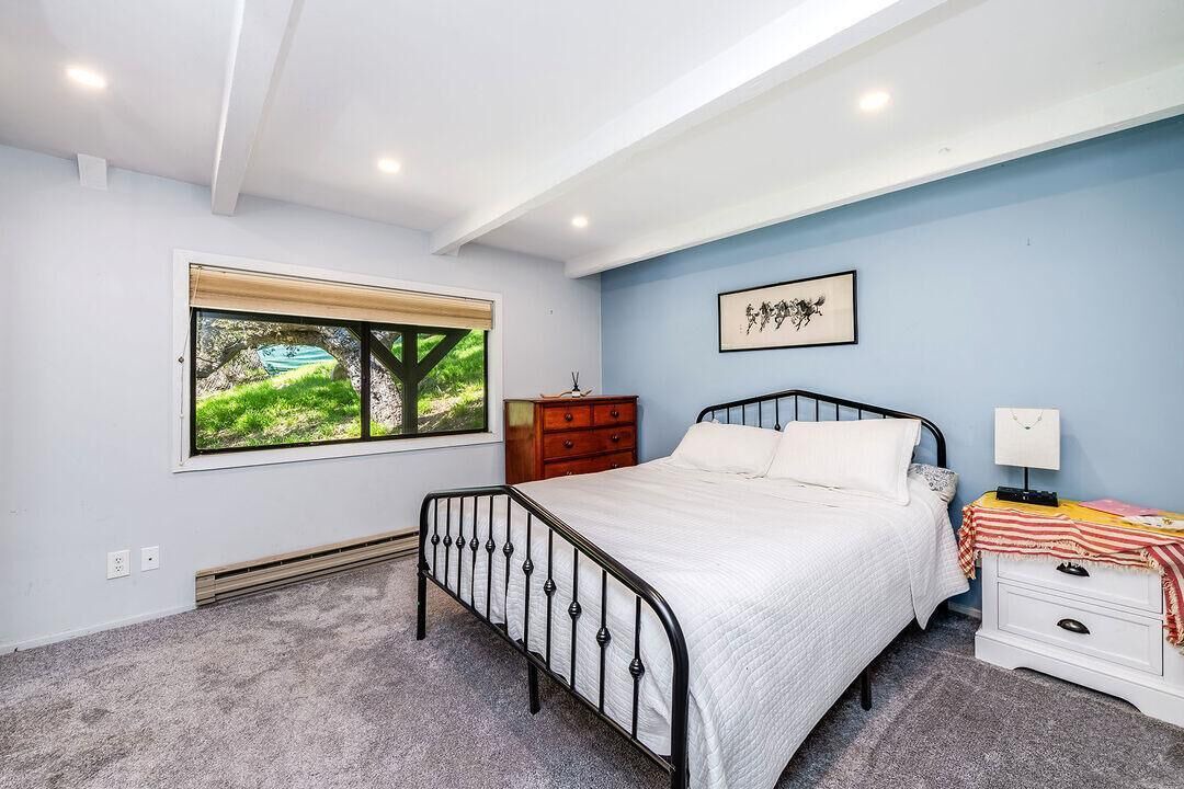 Photo of Bedroom in Topanga