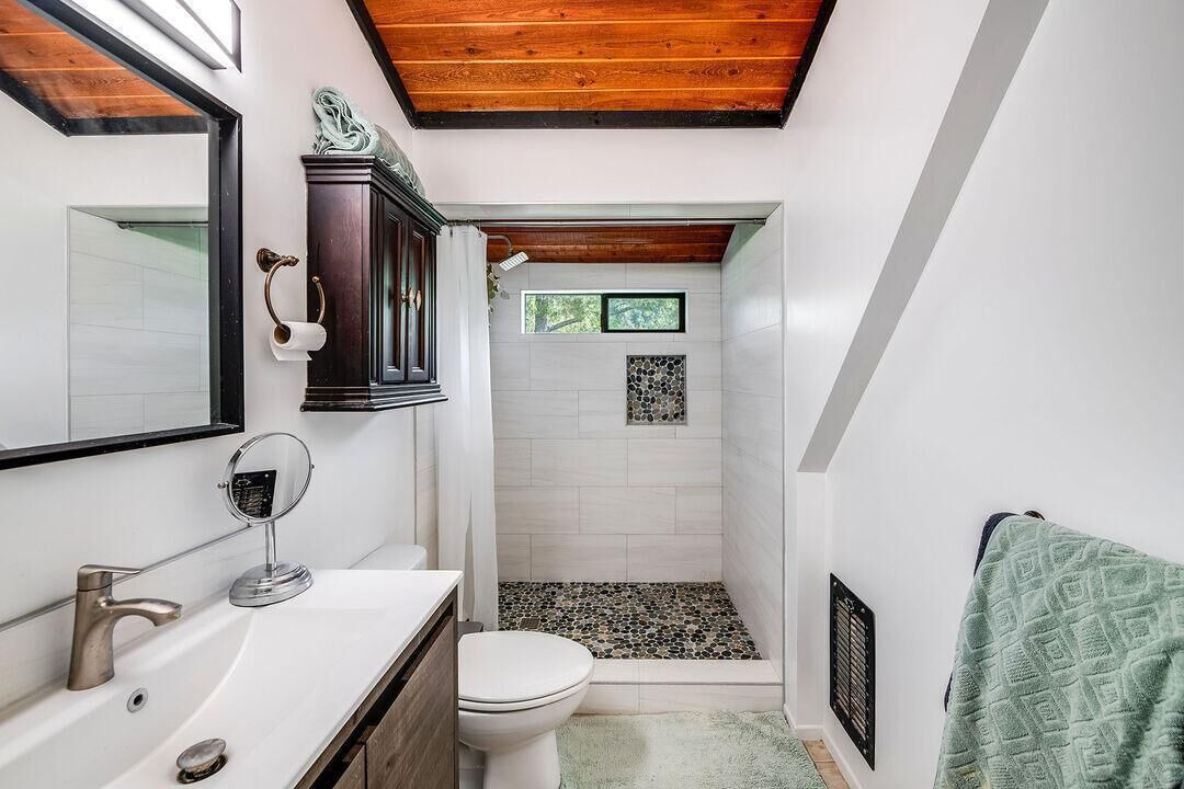 Photo of Bathroom in Topanga