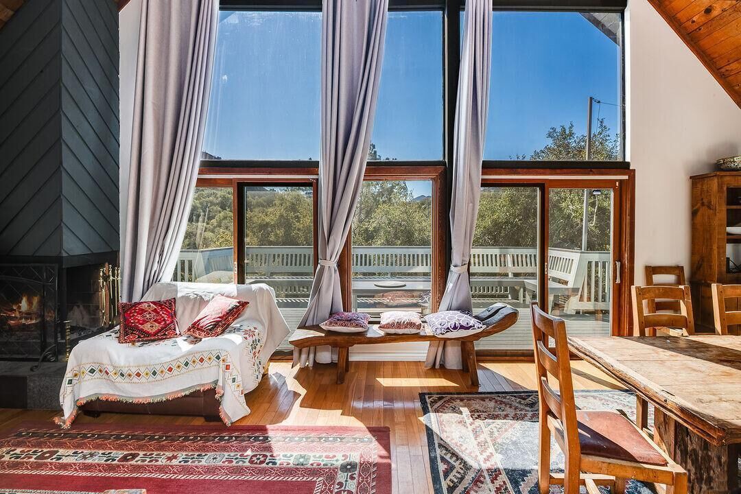 Photo of Livingroom in Topanga