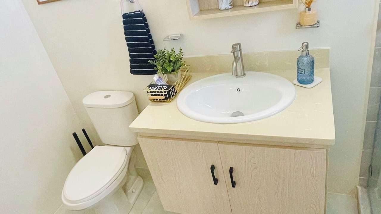 Photo of Bathroom in Discovery Bay