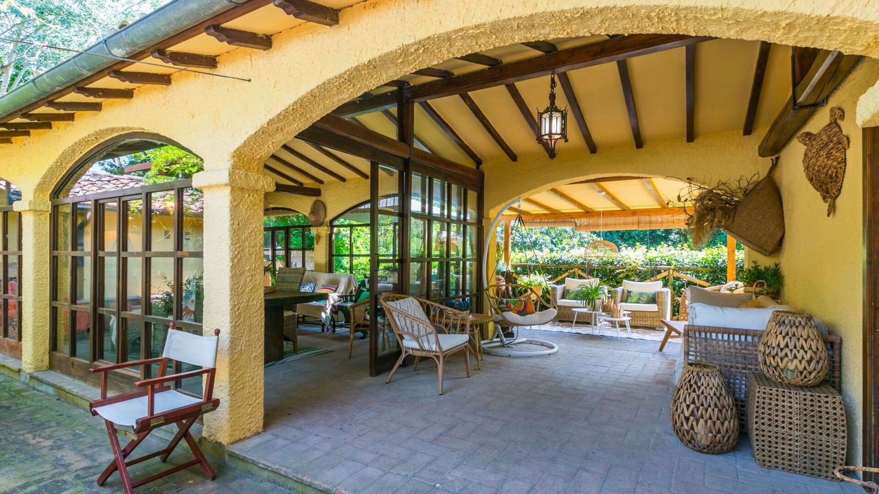 Photo of Outdoor in Lari