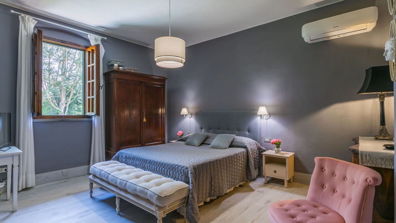 Photo of Bedroom in Lari