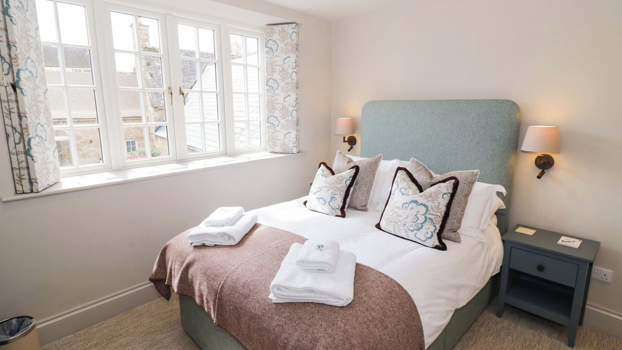Photo of Bedroom in Broadway