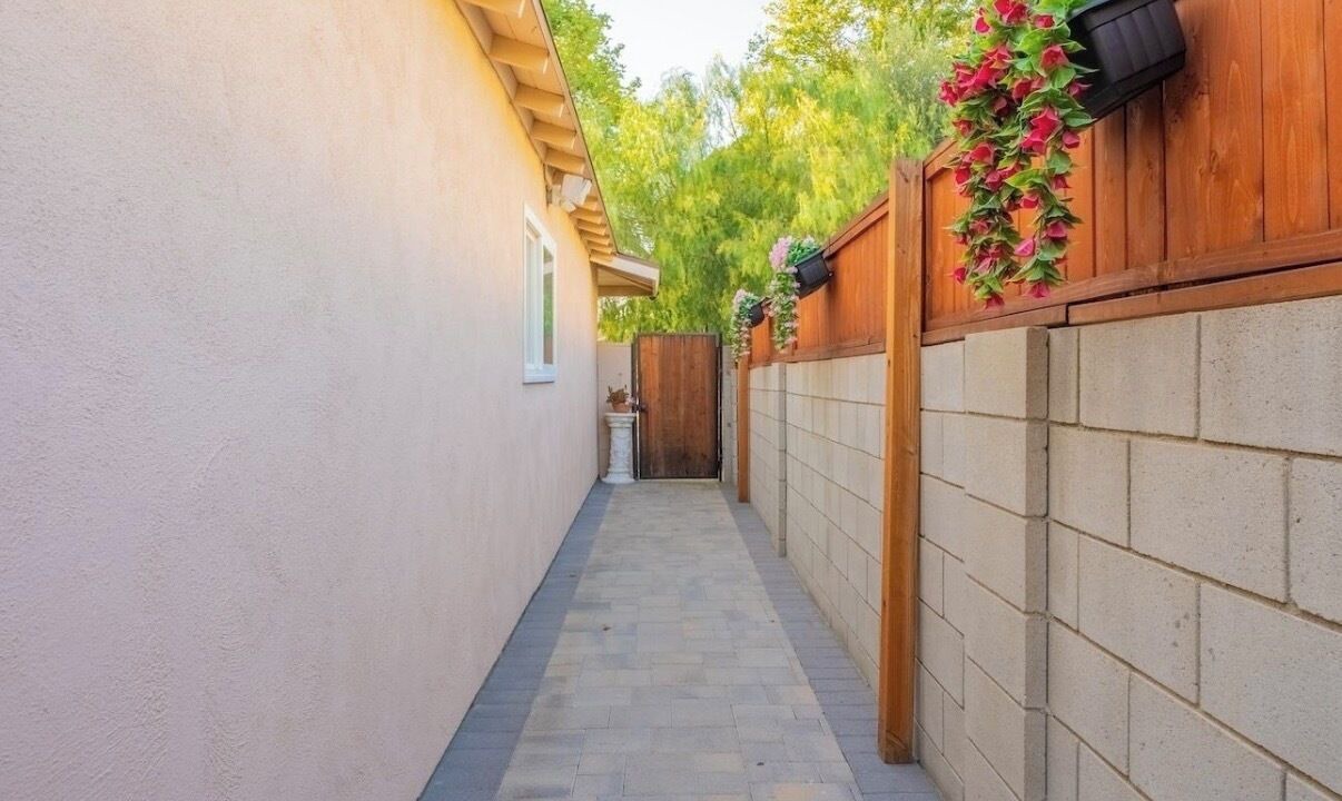 Photo of Outdoor in Santa Susana