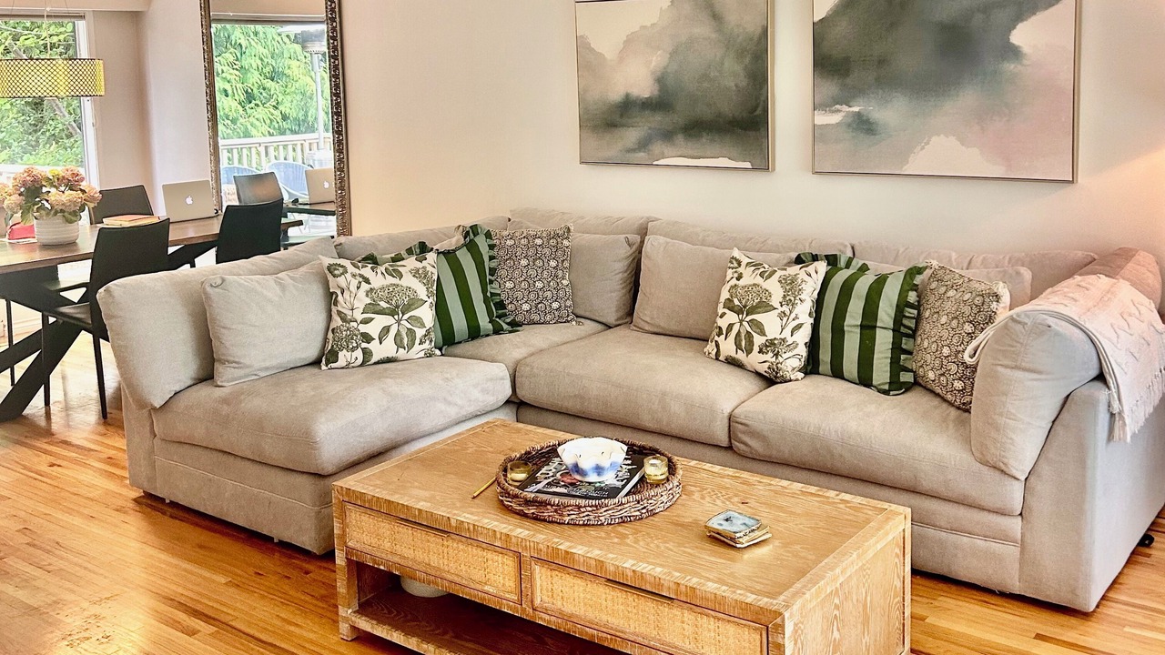 Photo of Livingroom in Vancouver