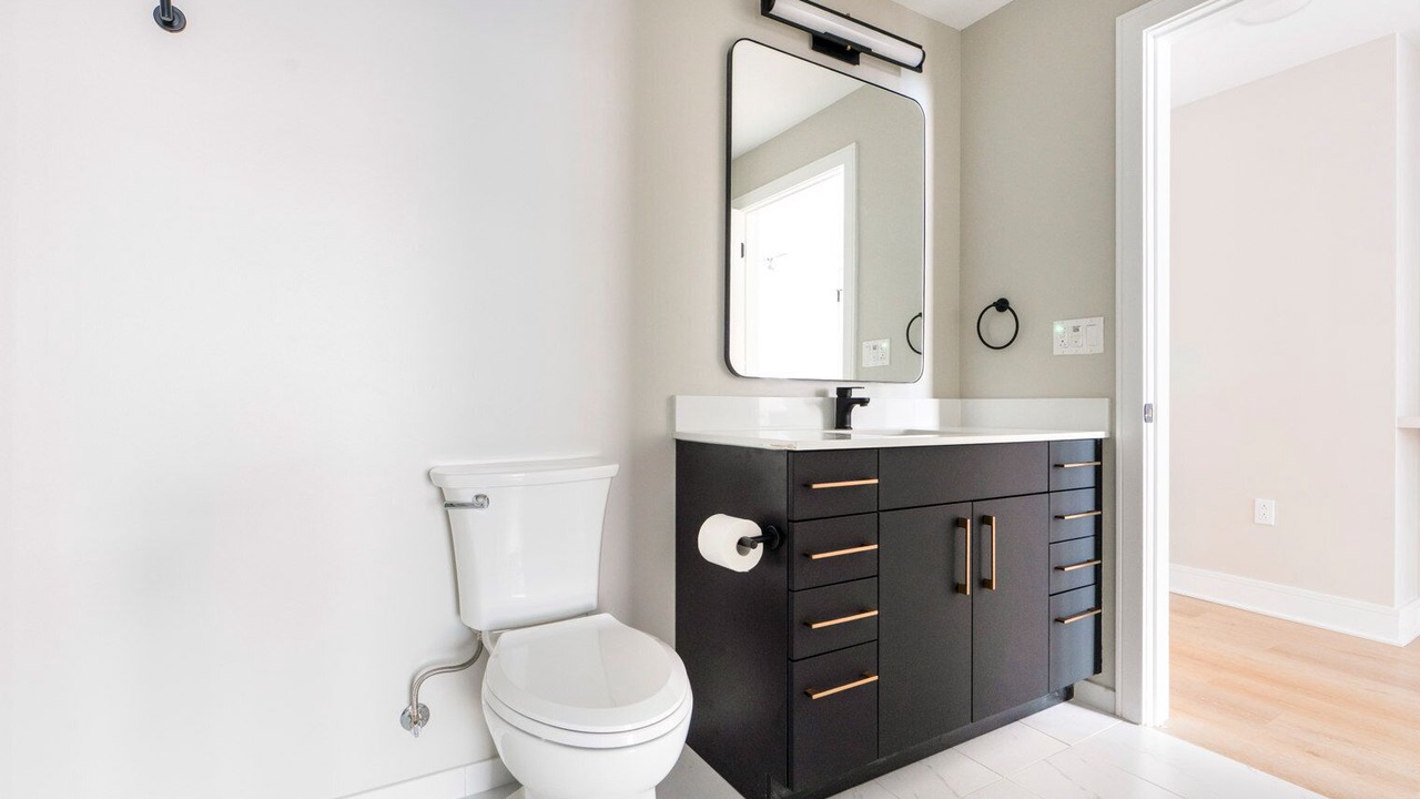 Photo of Bathroom in Woodmont Triangle