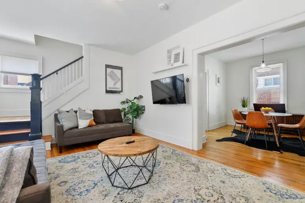 Photo of Livingroom in Fairlawn