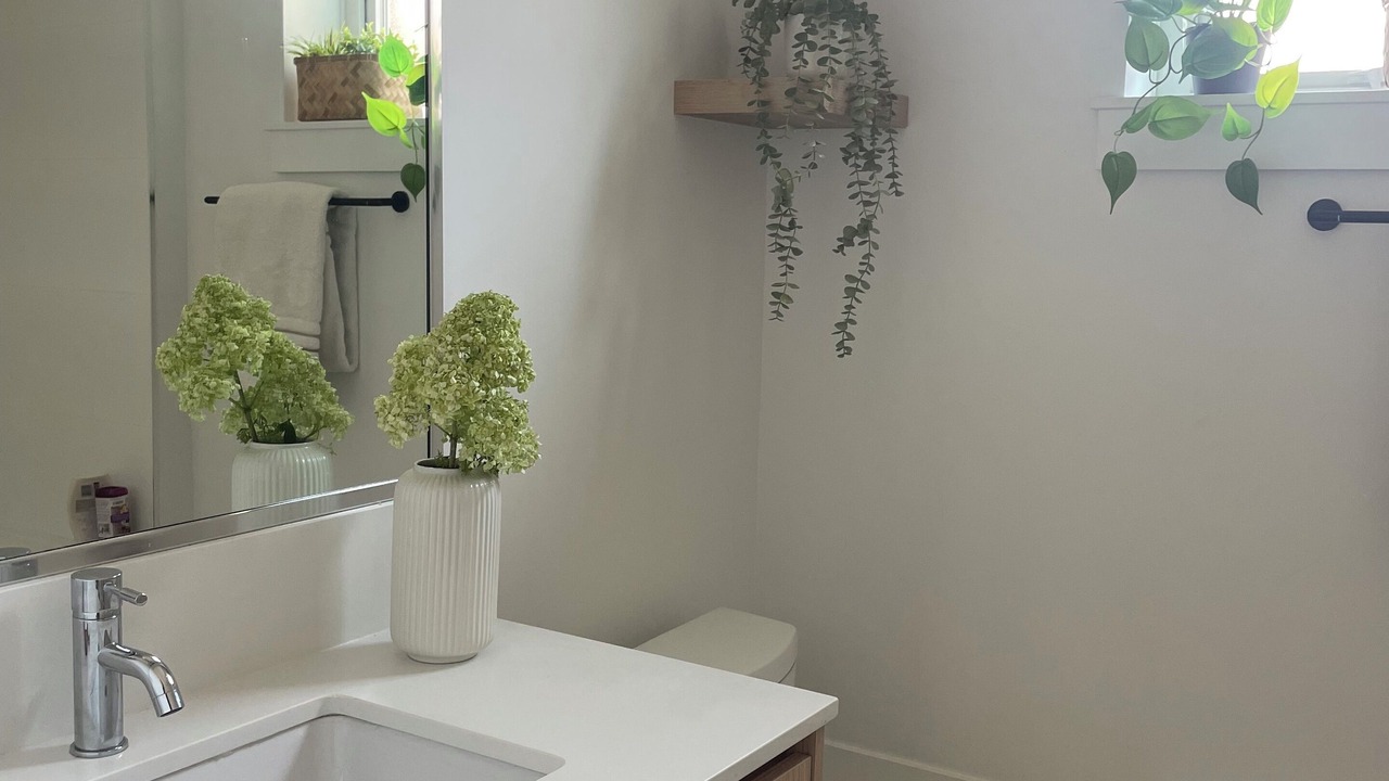 Photo of Bathroom in Lower Lonsdale