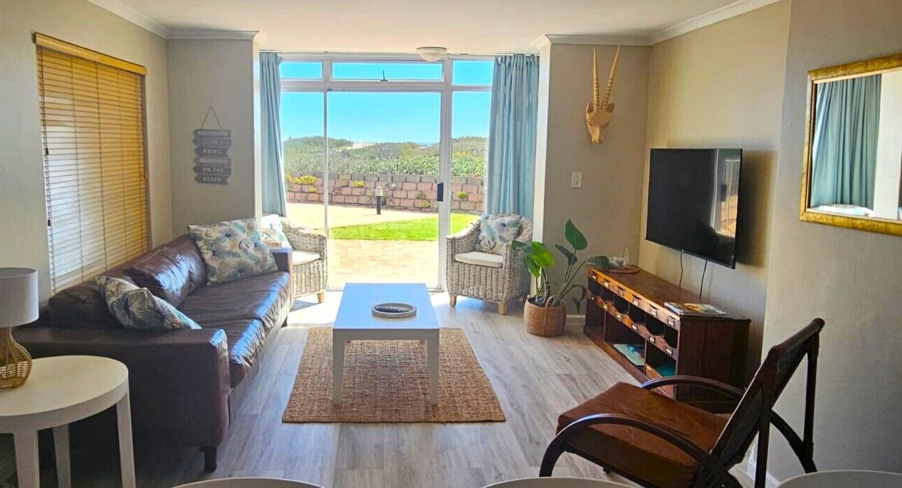 Photo of Livingroom in Lagoon Beach