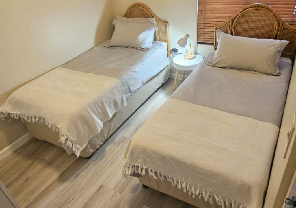 Photo of Bedroom in Lagoon Beach