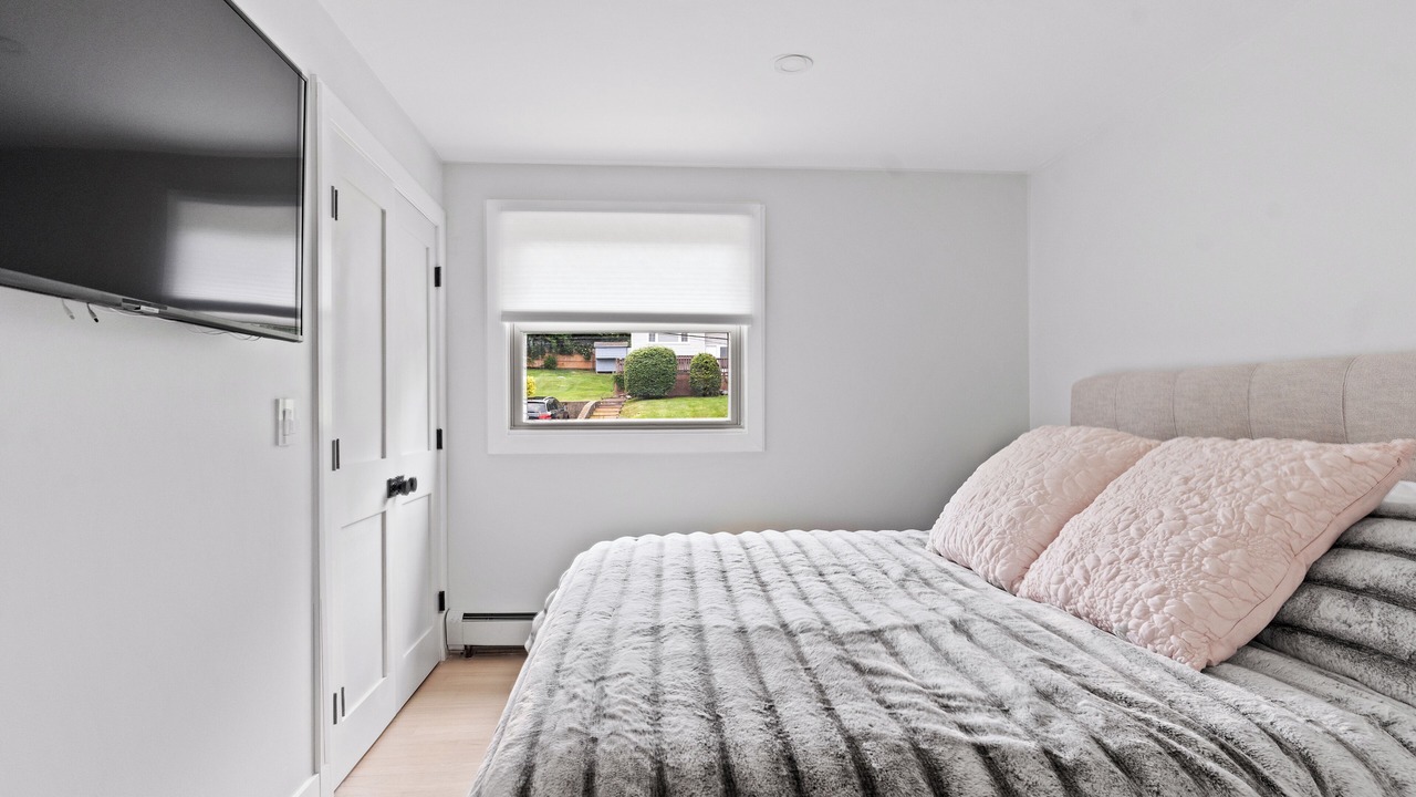 Photo of Bedroom in Bonnet Shores