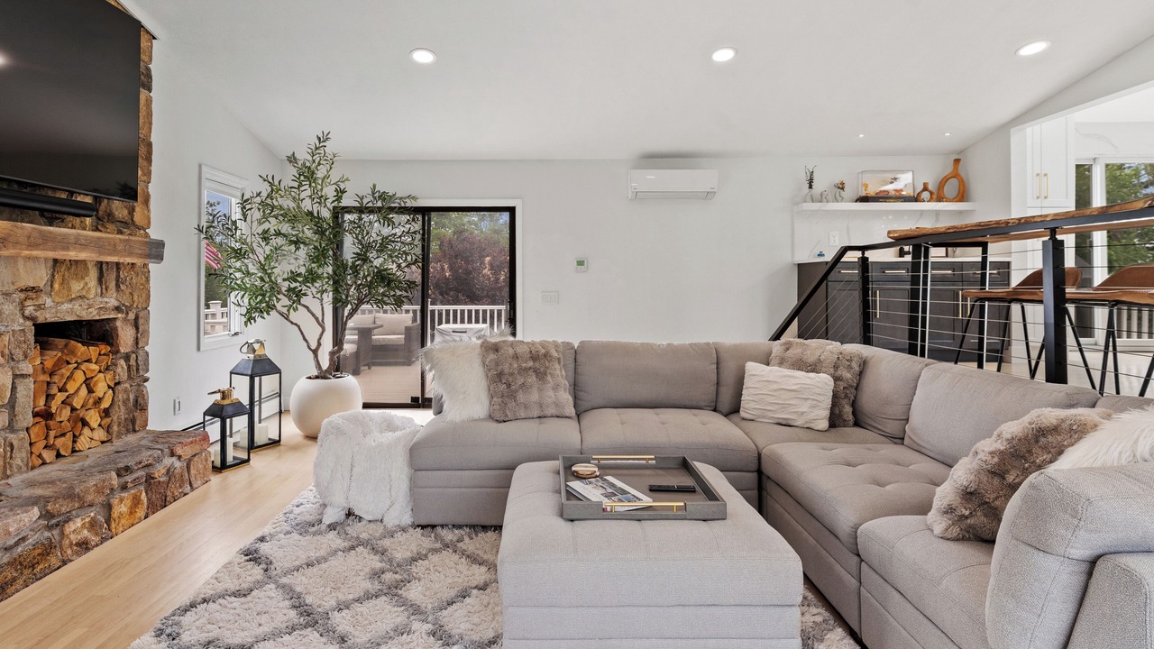 Photo of Livingroom in Bonnet Shores