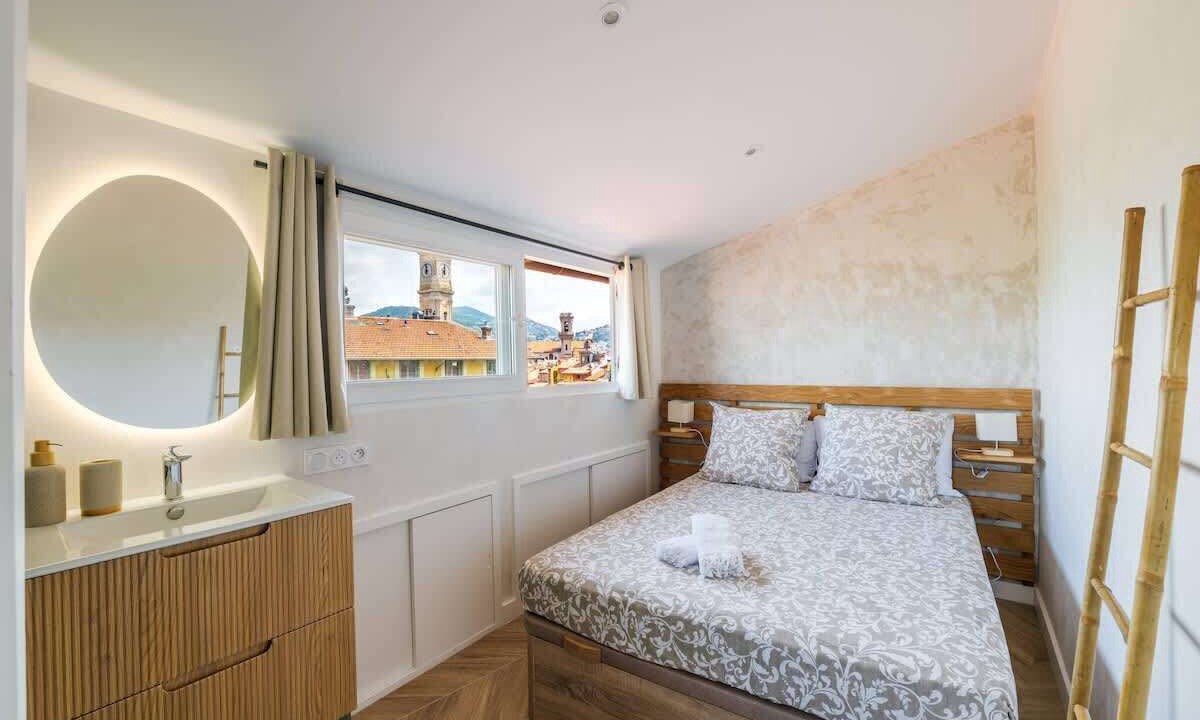 Photo of Bedroom in Old Town