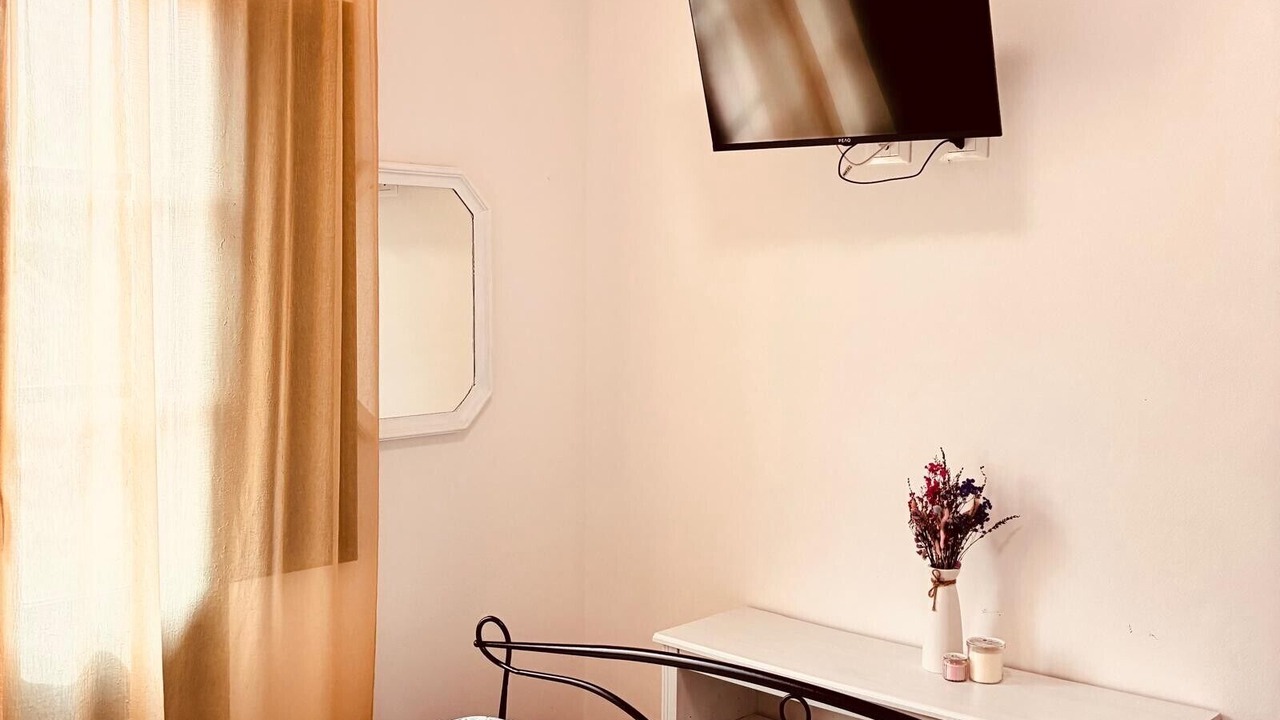 Photo of Bedroom in Castellina Marittima