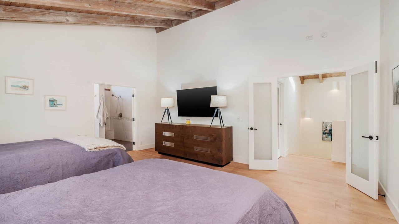 Photo of Bedroom in Seabridge Marina