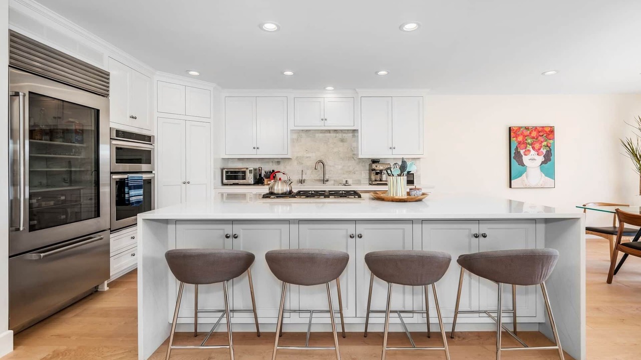Photo of Kitchen in Seabridge Marina