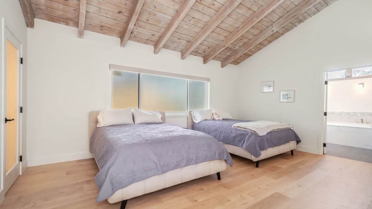Photo of Bedroom in Seabridge Marina