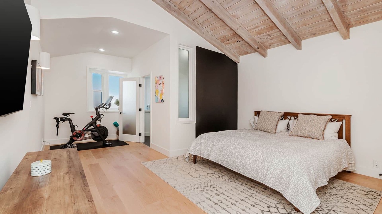 Photo of Bedroom in Seabridge Marina