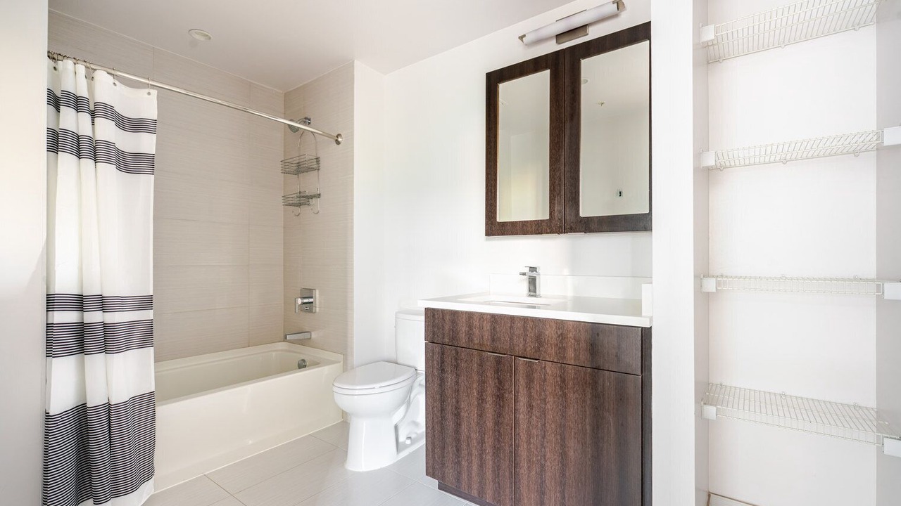 Photo of Bathroom in District Wharf