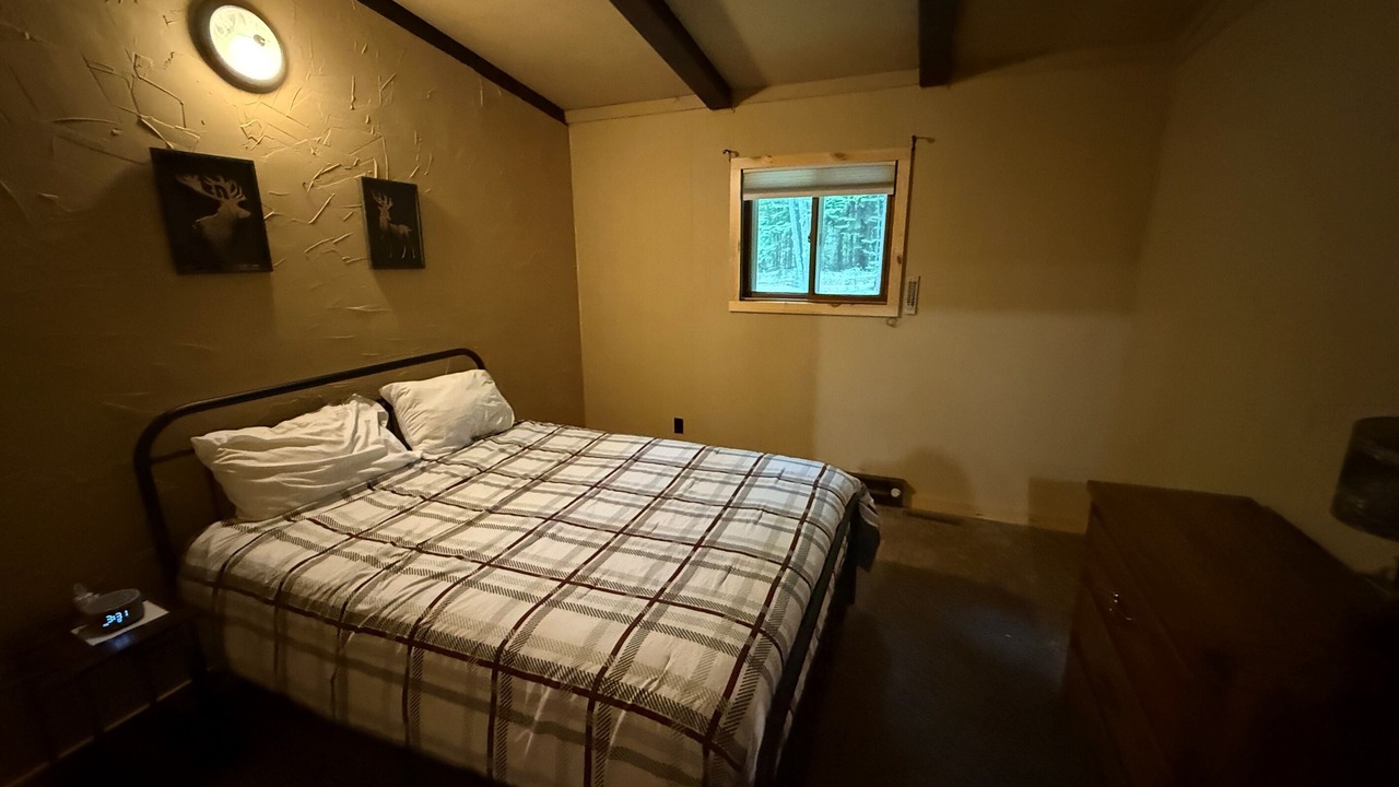 Photo of Bedroom in Eagle River