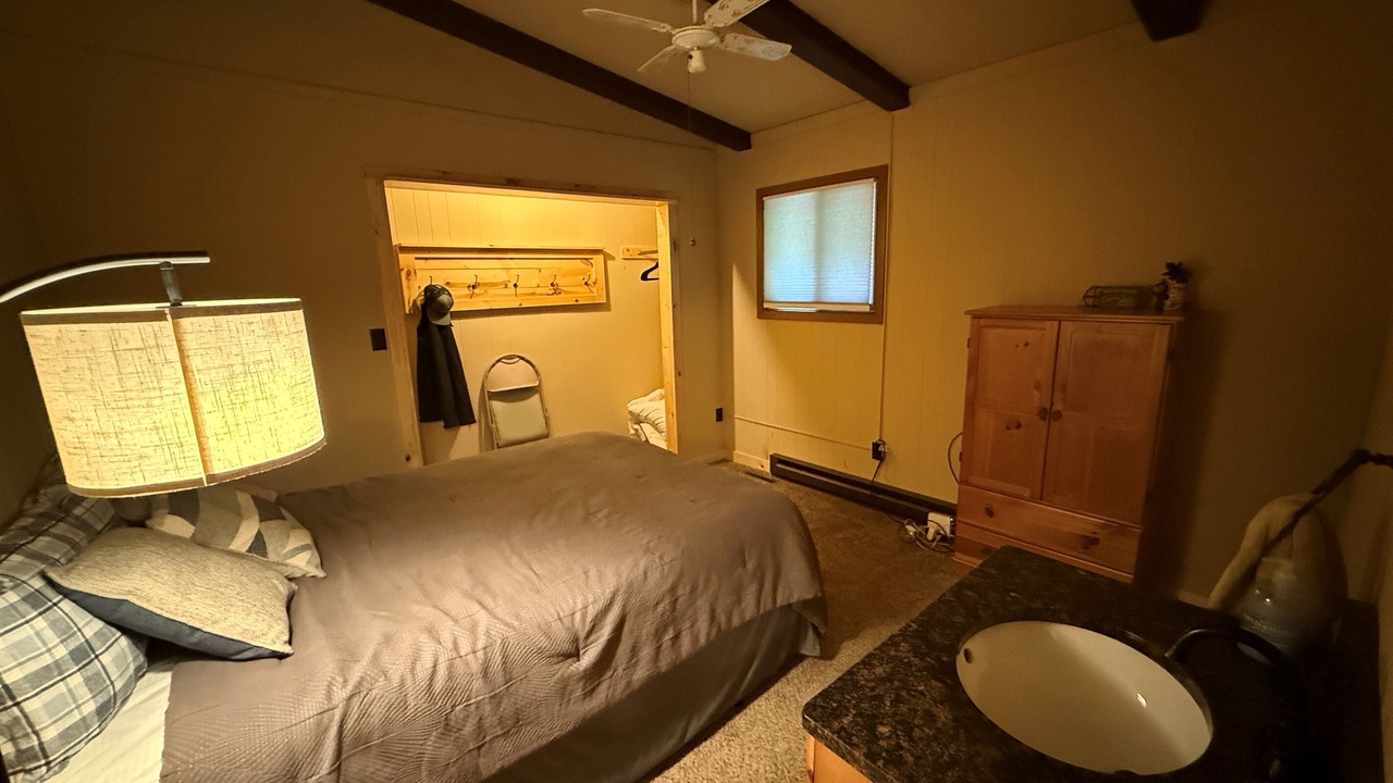 Photo of Bedroom in Eagle River
