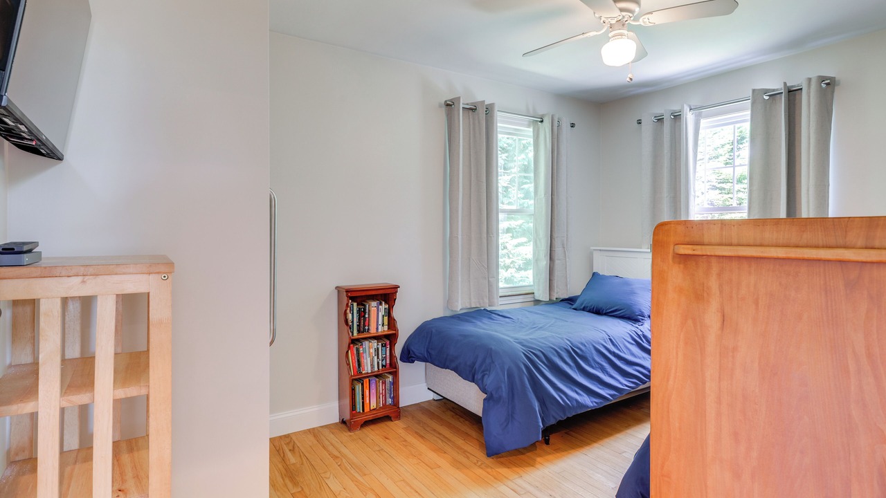 Photo of Bedroom in Bonnet Shores