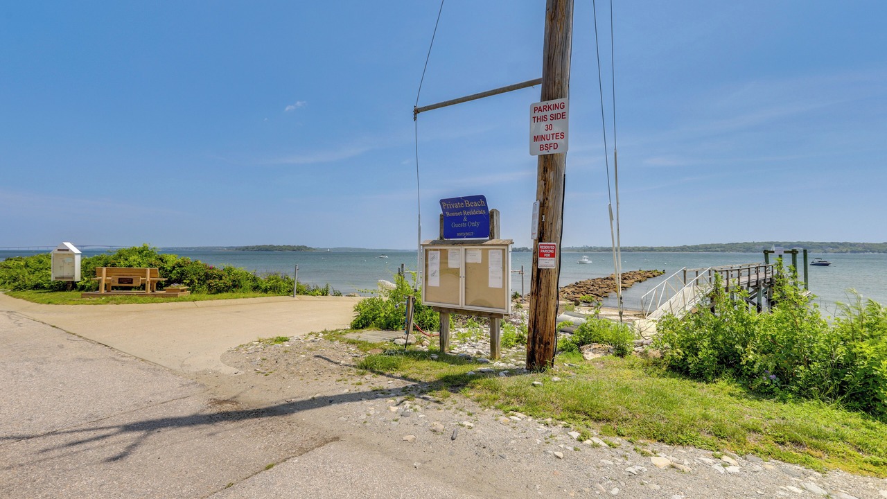Photo of Others in Bonnet Shores