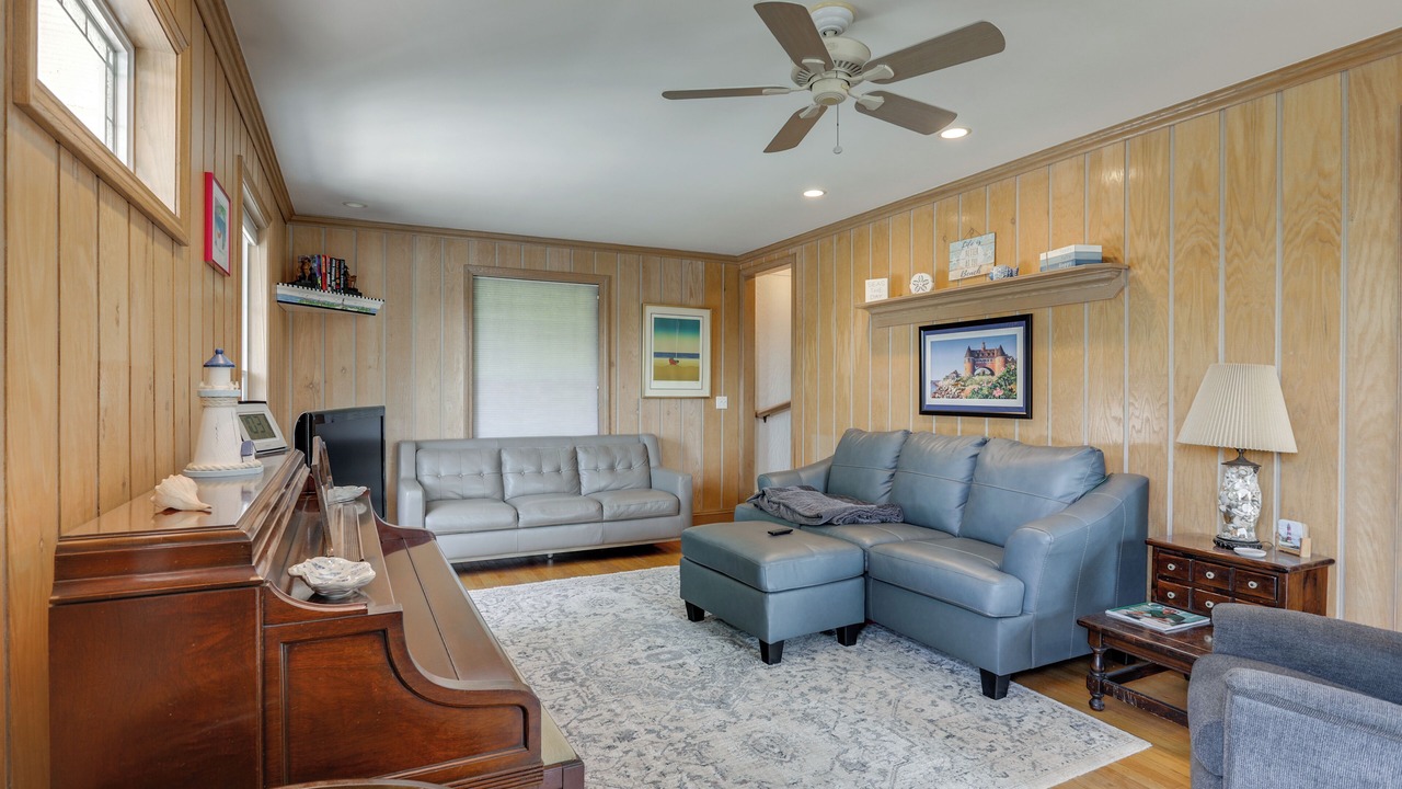 Photo of Bedroom in Bonnet Shores