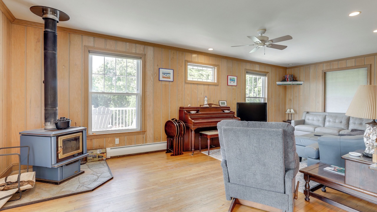 Photo of Livingroom in Bonnet Shores