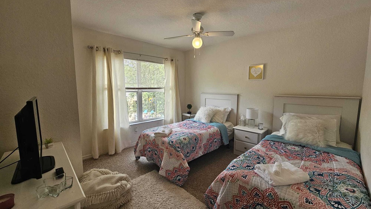 Photo of Bedroom in Venetian Bay Villages
