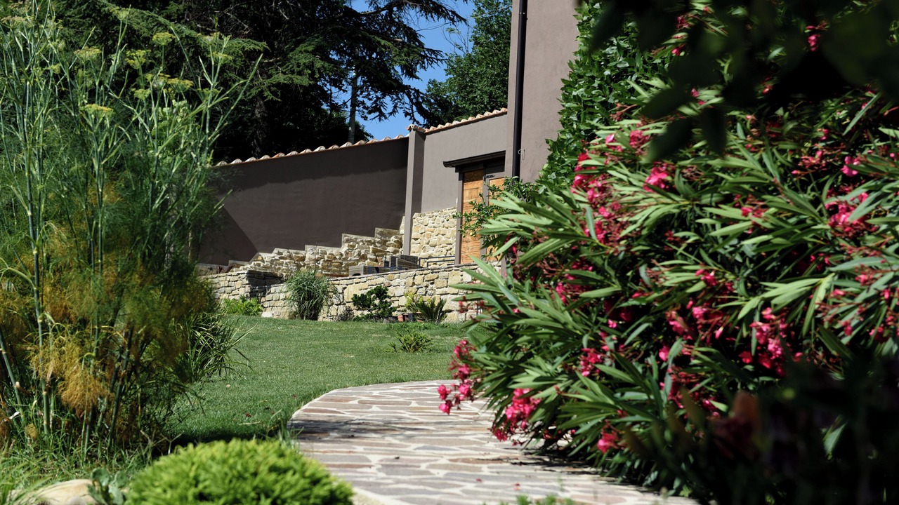Photo of Outdoor in Lunano