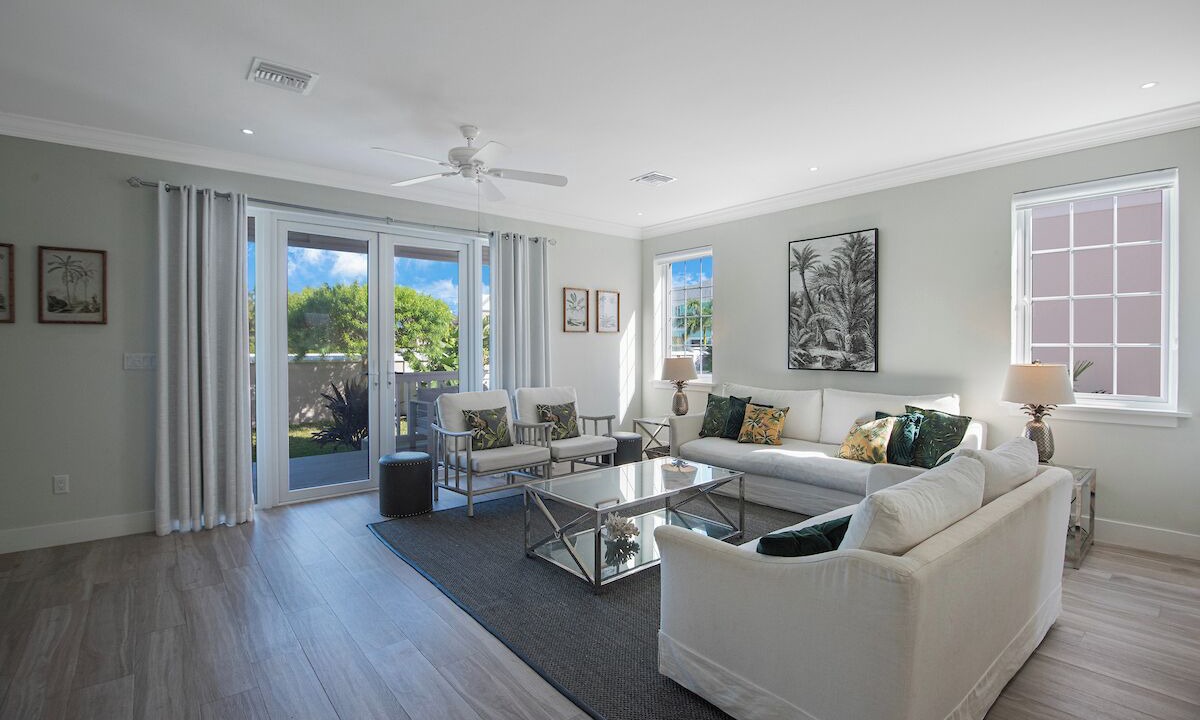 Photo of Livingroom in Palm Cay