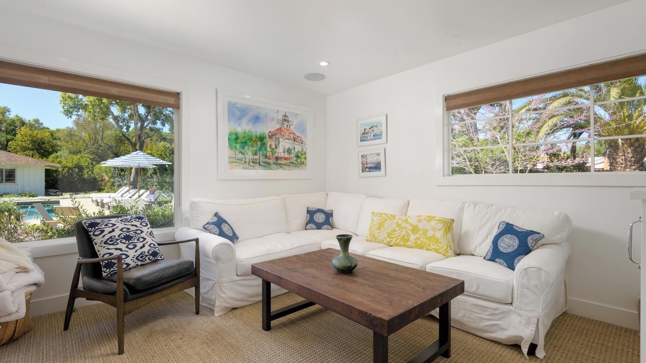 Photo of Livingroom in Hope Ranch