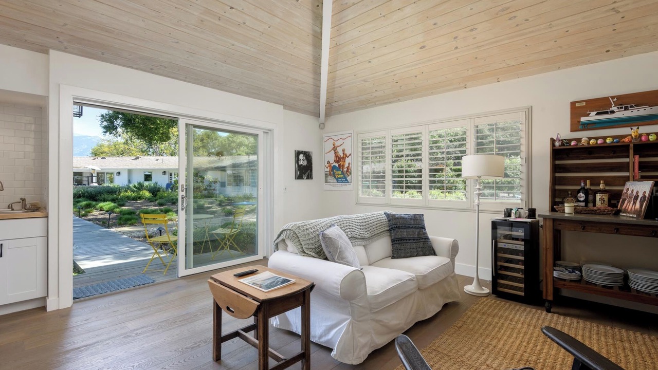 Photo of Livingroom in Hope Ranch