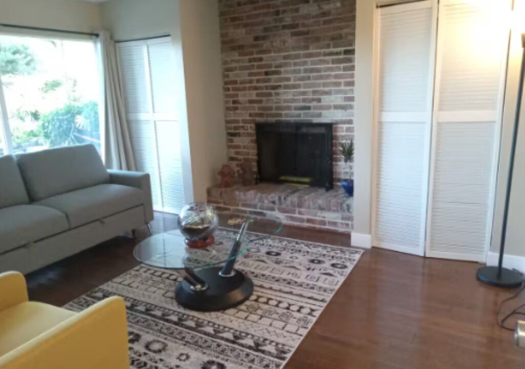 Photo of Livingroom in Hollyburn