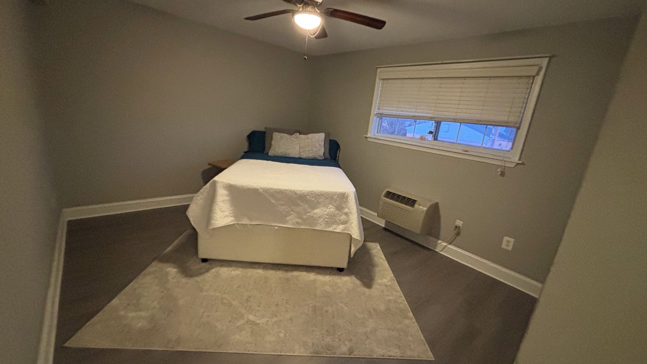 Photo of Bedroom in Laurel