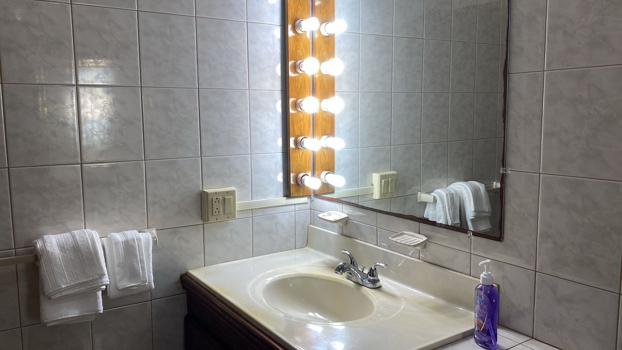 Photo of Bathroom in George Hill