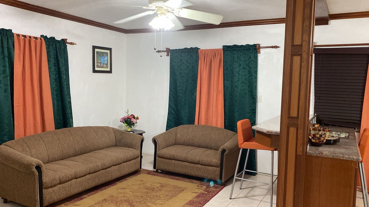 Photo of Livingroom in George Hill