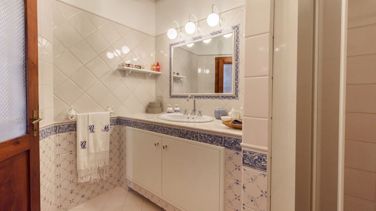 Photo of Bathroom in Mensano