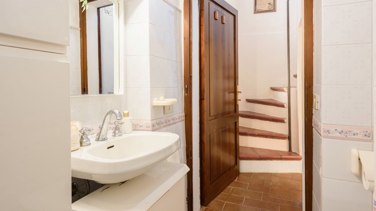 Photo of Bathroom in Mensano