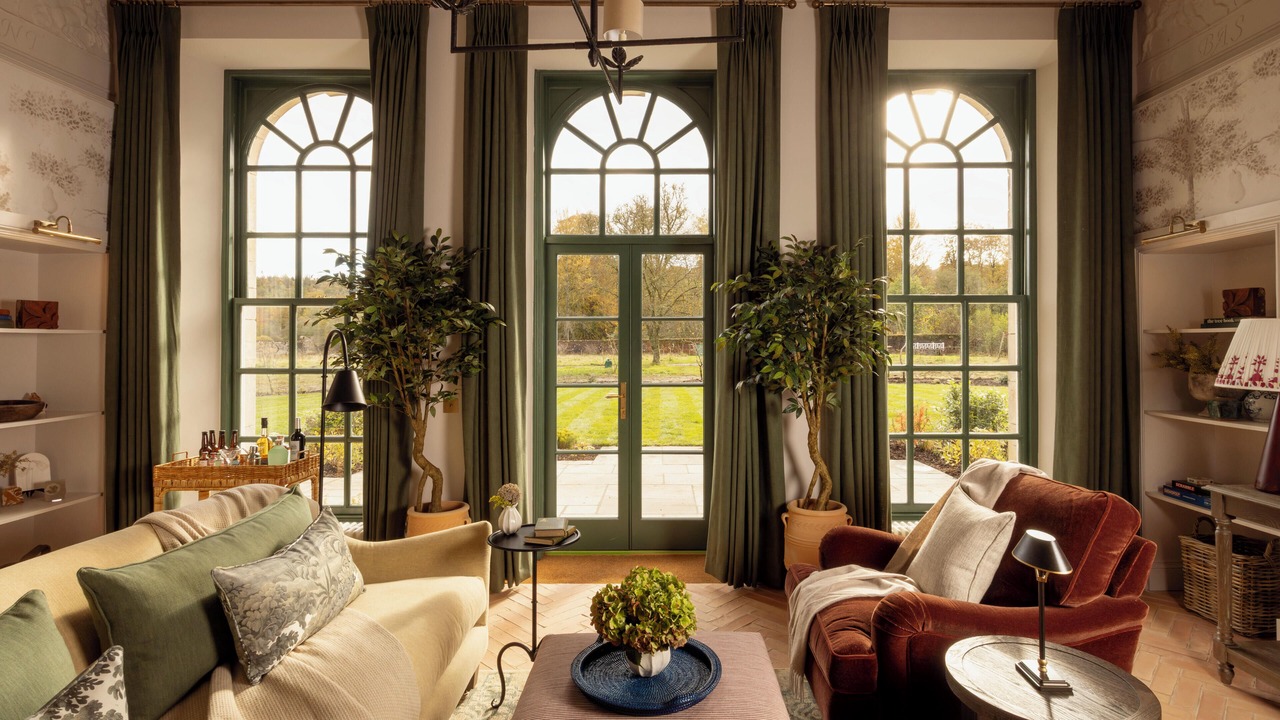 Photo of Livingroom in Penicuik