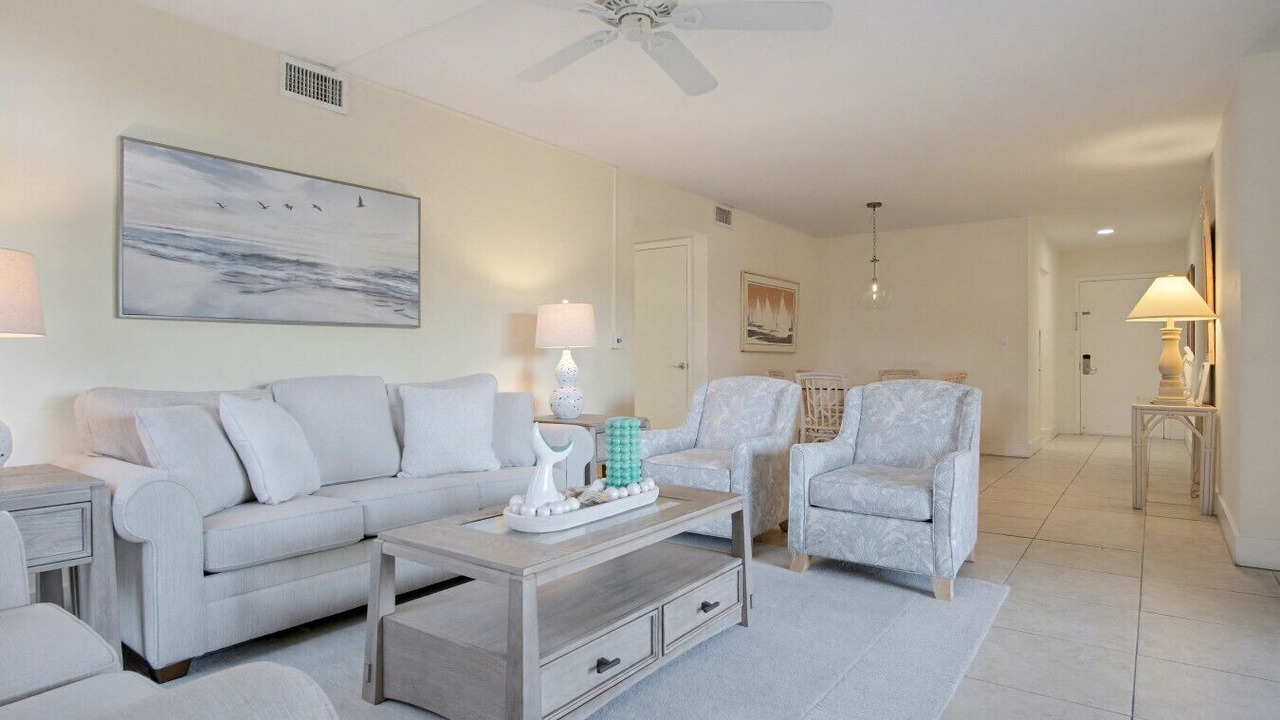Photo of Livingroom in Harbour Town
