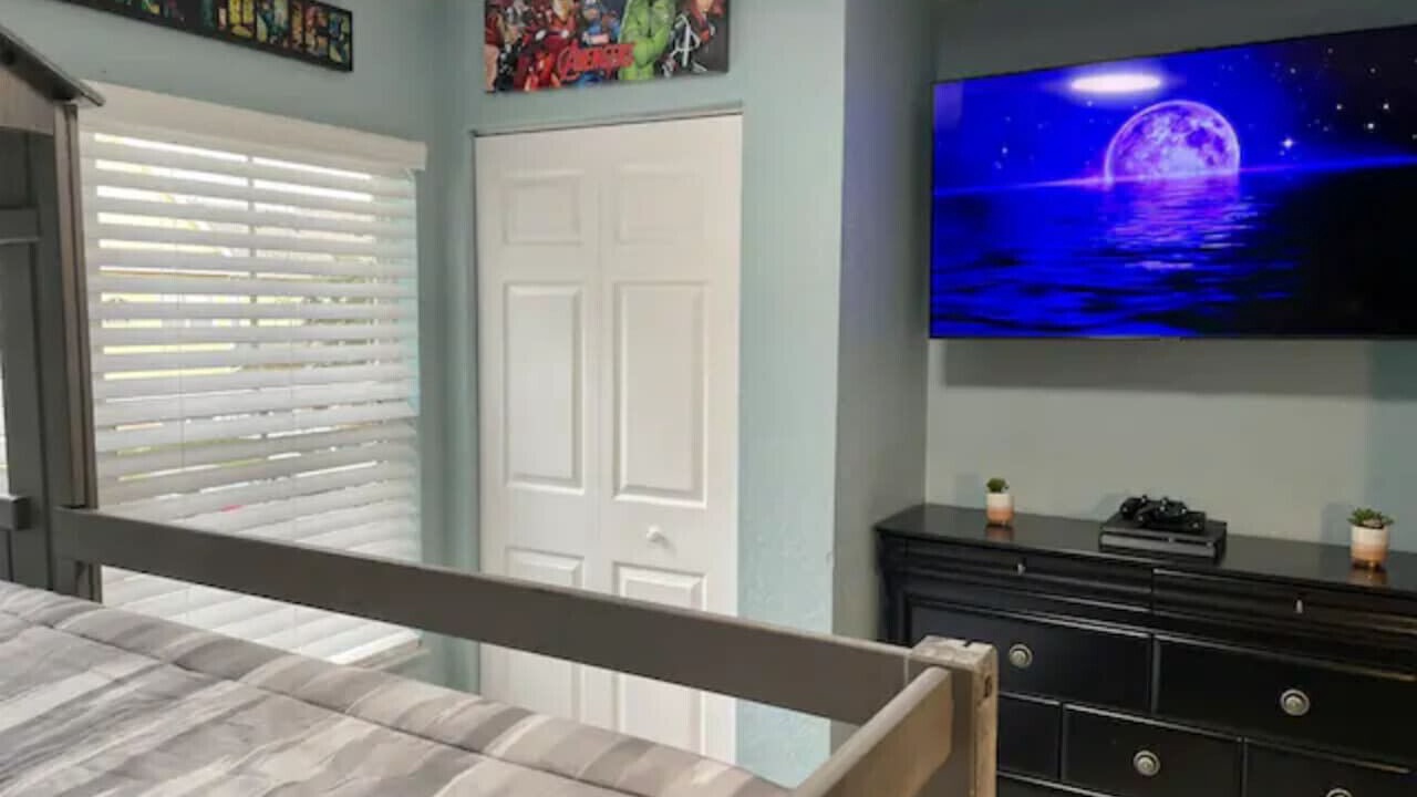 Photo of Bedroom in Venetian Bay Villages