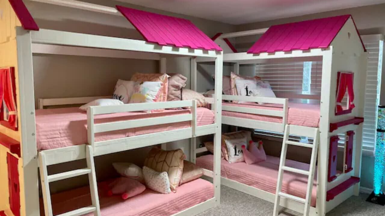 Photo of Bedroom in Venetian Bay Villages