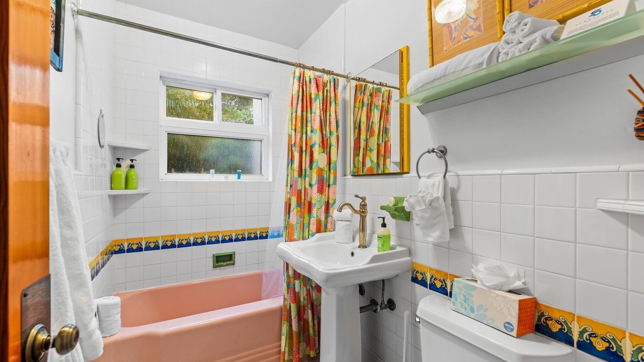 Photo of Bathroom in Ventura
