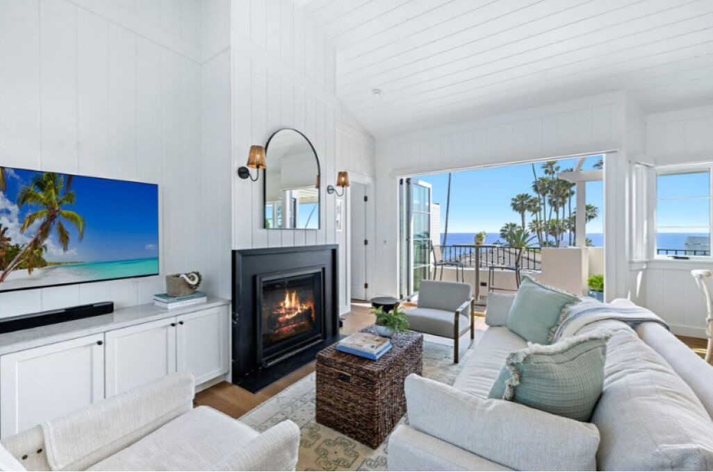 Photo of Livingroom in Laguna Beach